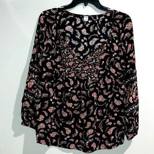 Old Navy black pink yellow green floral paisley top. Size small.